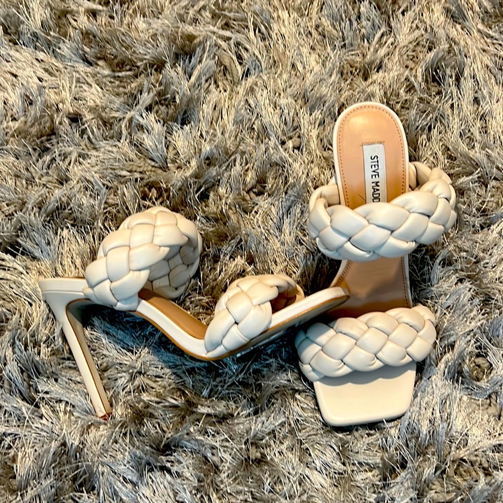 Steven Madden 8.5 Bone color Kenley high heels